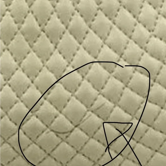 Bally Beige Quilted Handbag - Picture 2 of 12